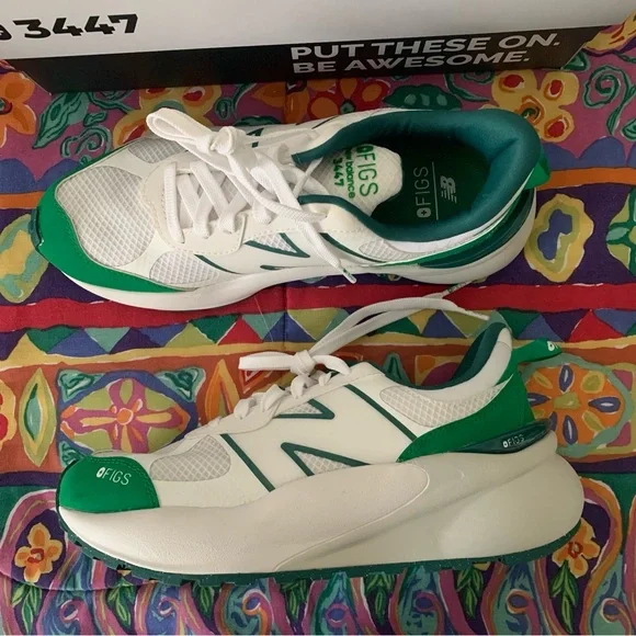 Women’s 9 FIGS x NEW BALANCE 3447 Evergreen Green White Comfort Sneakers NWB - Picture 1 of 13